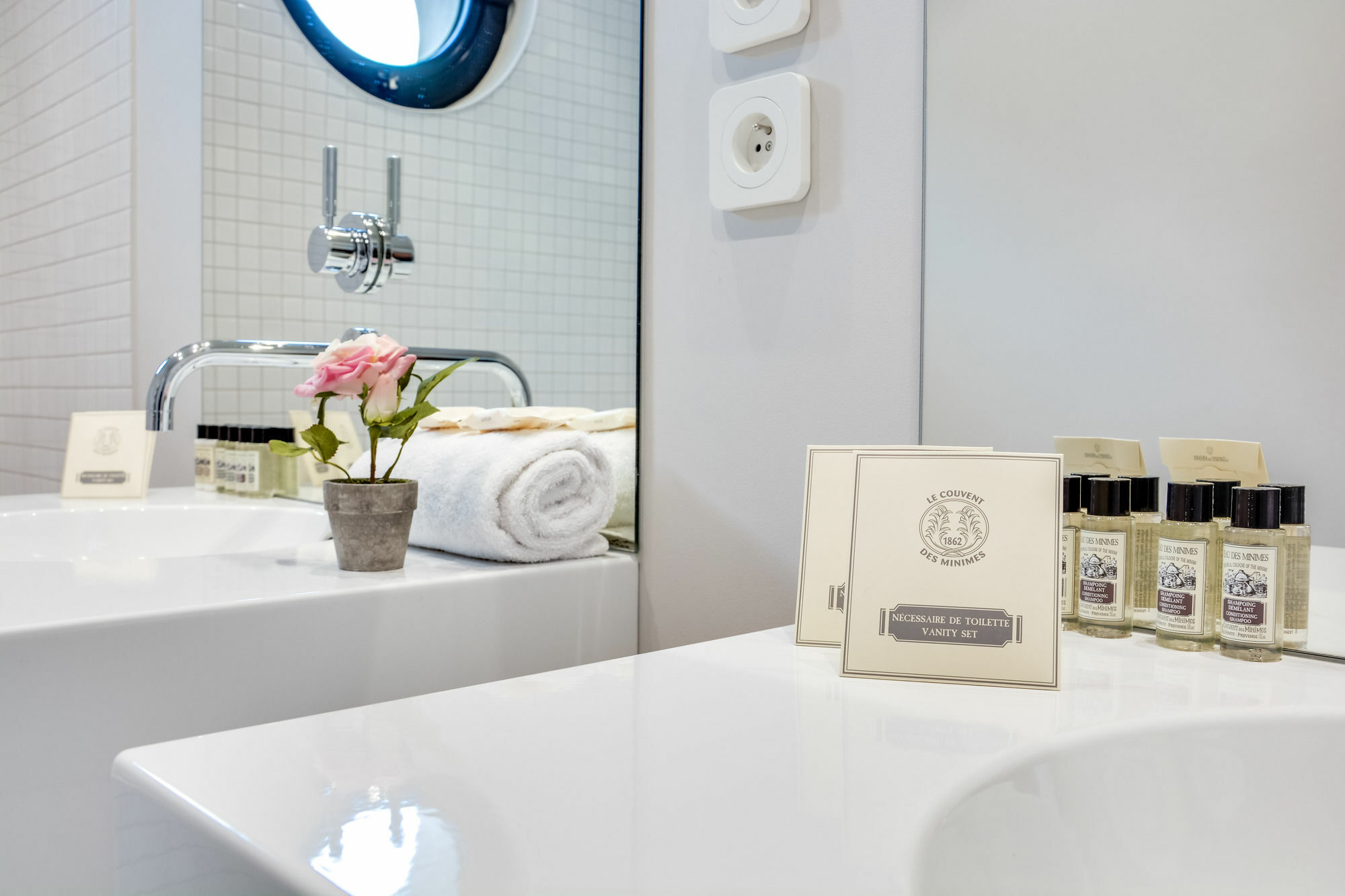 Sweet - Brune Hotel Parigi